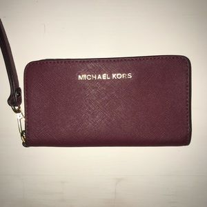 Michael Kors Wallet/Wristlet
